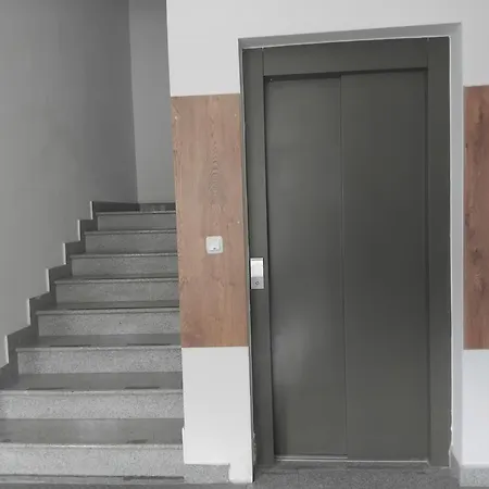 Seasons Apartment *